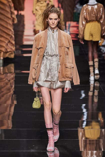 Micaela Tosi para Fendi