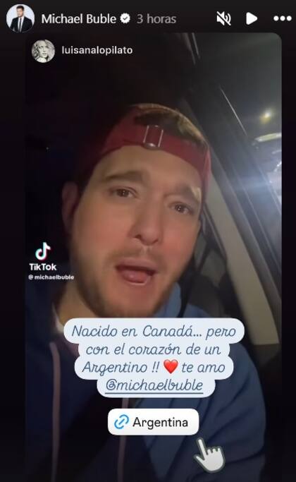 Michael Bublé recibió el cariño de su esposa, Luciana Lopilato