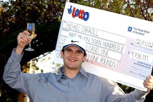 Michael Carroll en 2002, cuando ganó más de 10 millones de dólares en la lotería