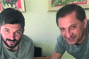 Michael Díaz junto con su padre, Ramón Díaz