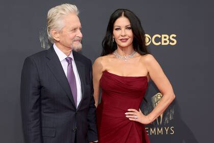 Zeta-Jones y Douglas: los secretos de su matrimonio y el ramo de flores que los unió - LA NACION