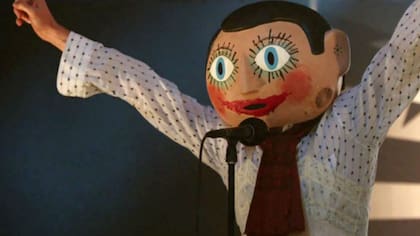 Michael Fassbender como Frank en el film de Lenny Abrahamson