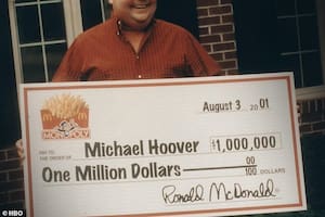 Michael Hoover, de 56 años