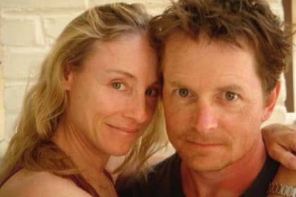 Michael J. Fox, estrella de "Volver al futuro", y su esposa, Tracy Pollan