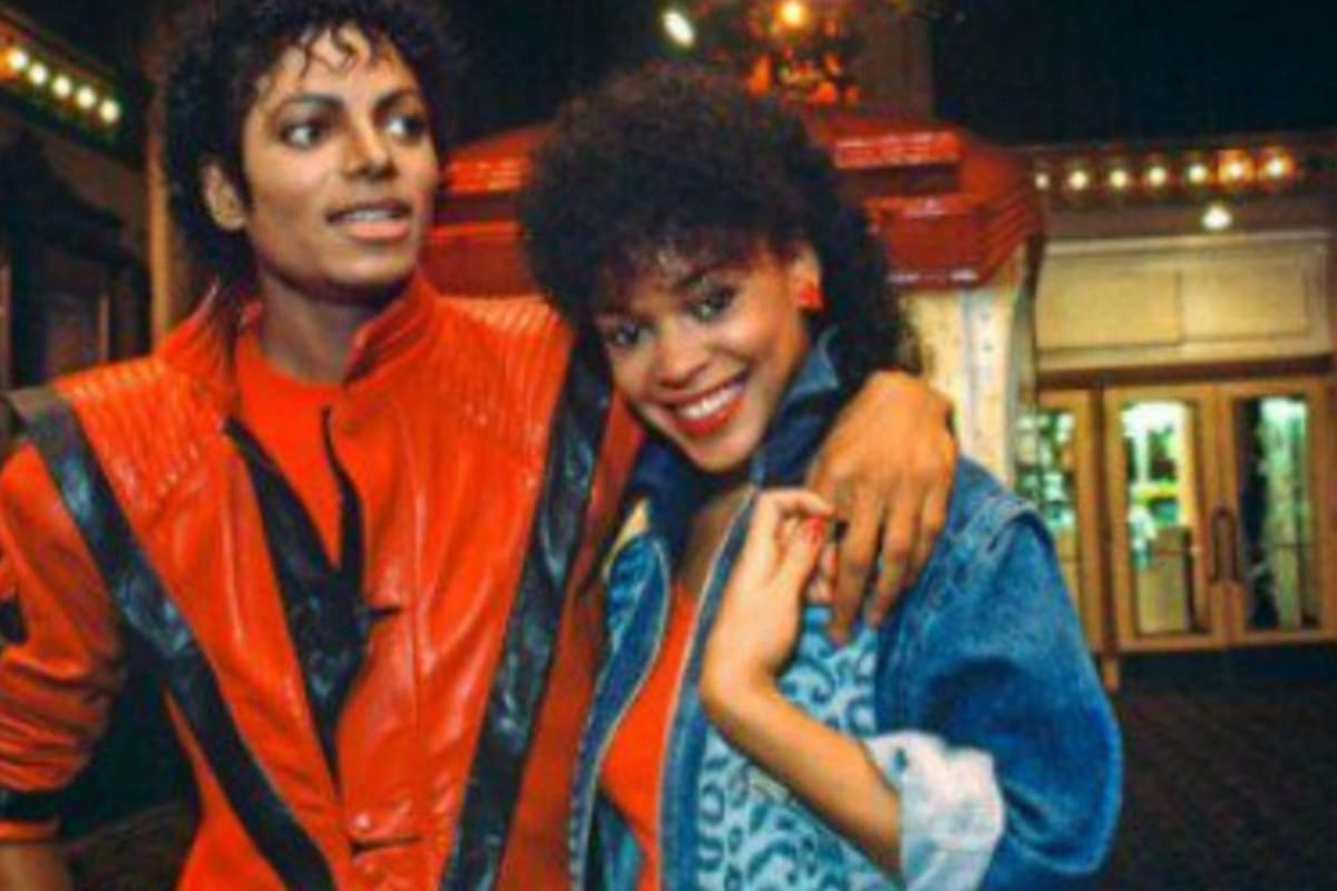Michael Jackson y Ola Ray en el videoclip Thriller