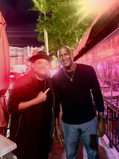 Michael Jordan es otra de las celebridades deportivas que se deleitó con el menú italiano de Café Prima Pasta