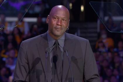 Michael Jordan habló en el velorio de Kobe Bryan y lo recordó entre lágrimas: "Cuando él se fue una parte de mí también".