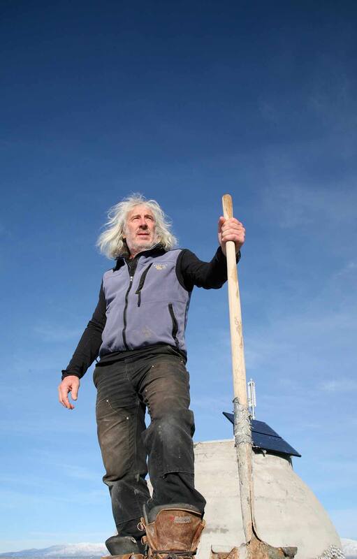 Michael Reynolds, el arquitecto guerrero de la basura.