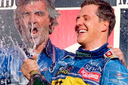 Michael Schumacher, en uno de sus tantos festejos, el de Japón 1995.