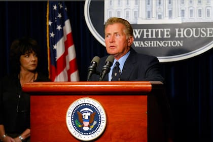 Michael Sheen como el presidente Bartlett en The West Wing