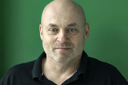 Michel Desmurget es director de investigación del Instituto Nacional de Salud de Francia, y escribió "La fábrica de cretinos digitales", un libro en el que alerta sobre el impacto que tiene el abuso de tiempo frente a las pantallas en el coeficiente intelectual