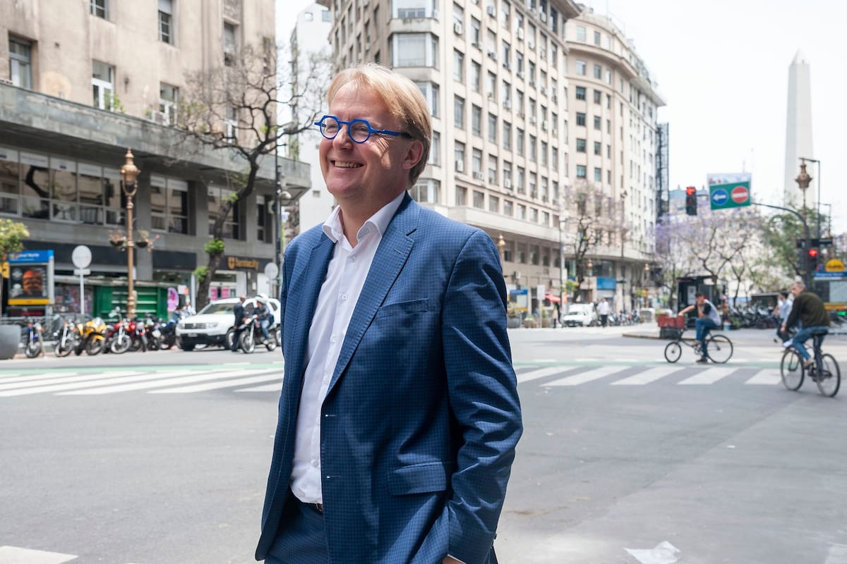 Michel ha viajado regularmente a la Argentina en los últimos dos años para evaluar el estado del subte