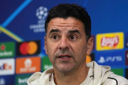 Míchel Sánchez, técnico de Girona, hospitalizado por un problema médico no revelado