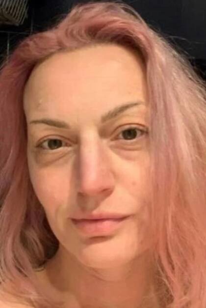 Michelle Flowers, antes de aplicarse la vacuna de refuerzo contra el COVID-19