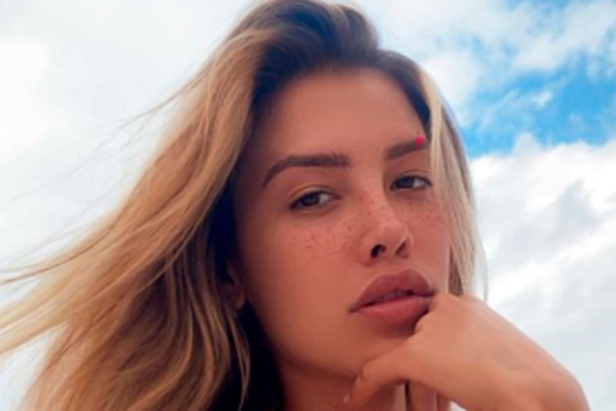 Michelle Salas publicó una imagen de niña en la que se ve igual a su padre