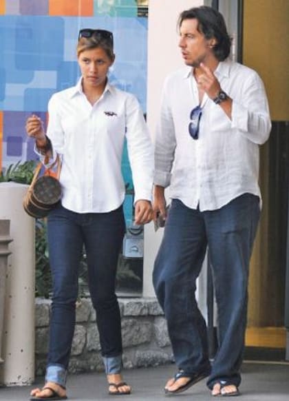 Michelle Salas y Alejandro Asensi.
