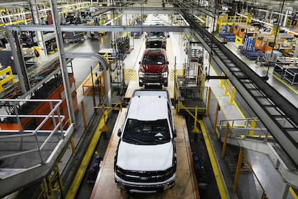 Michigan, Ohio, Texas e Indiana enfrentarán pérdidas en empleo y producción
