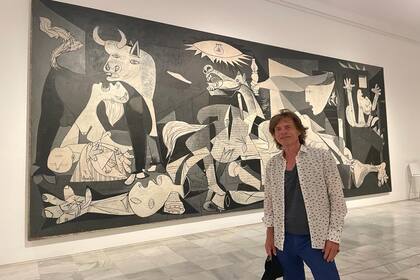 Mick Jagger recorrió el Museo Reina Sofía Madrid y otros sitios emblemáticos de la ciudad y de cada uno de sus pasos subió una foto a sus redes sociales