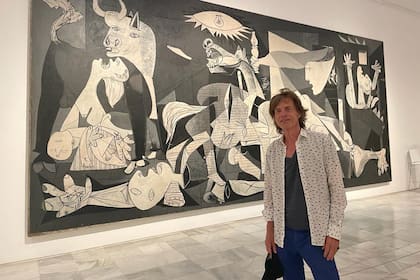 Mick Jagger recorrió el Museo Reina Sofía Madrid y otros sitios emblemáticos de la ciudad y de cada uno de sus pasos subió una foto a sus redes sociales