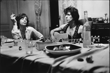Mick Jagger y Keith Richards en el Costa azul , Francia en 1971