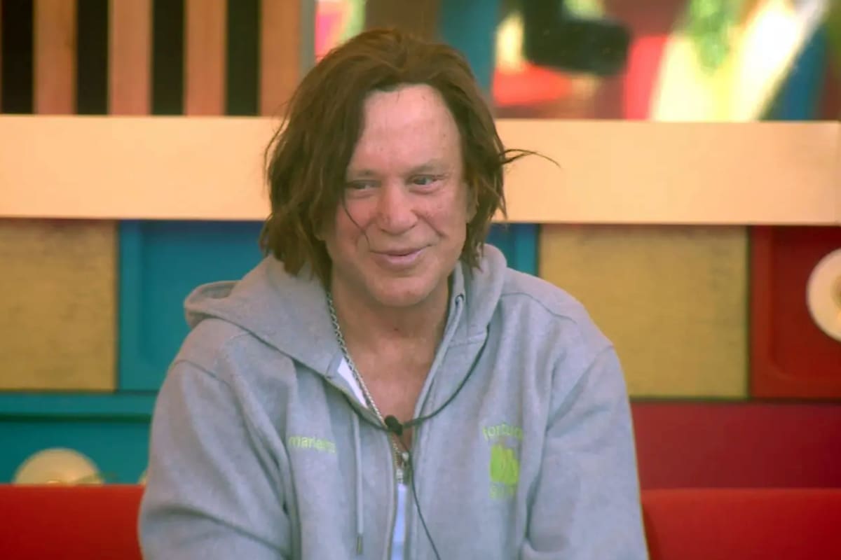 Mickey Rourke, a punto de ser expulsado de la versión británica de Gran Hermano Famosos por sus comentarios homofóbicos