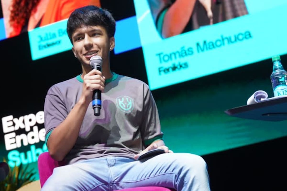 Micrófono en mano, Tomás explicó cómo es su historia de vida y la transformación que realizó hasta llegar a ser un emprendedor
Foto: Gentileza Tomás Machuca