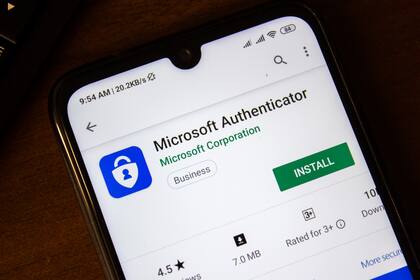 Microsoft utiliza Authenticator para validar la identidad y otorgar acceso a diversos servicios online sin necesidad de ingresar una contraseña