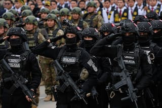 Presidenta de Perú crea grupo élite contra el crimen mientras siguen asesinatos de transportistas