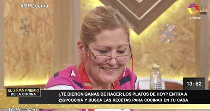 Mientras Ana cocinaba el estofado, Petersen comentó que ese plato iba "muy bien" con las personas "grandes".