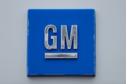Mientras Cadillac interrumpe la fabricación del XT6, el XT5 continuará en producción al menos hasta 2026 según General Motors (AP Foto/Paul Sancya, Archivo)