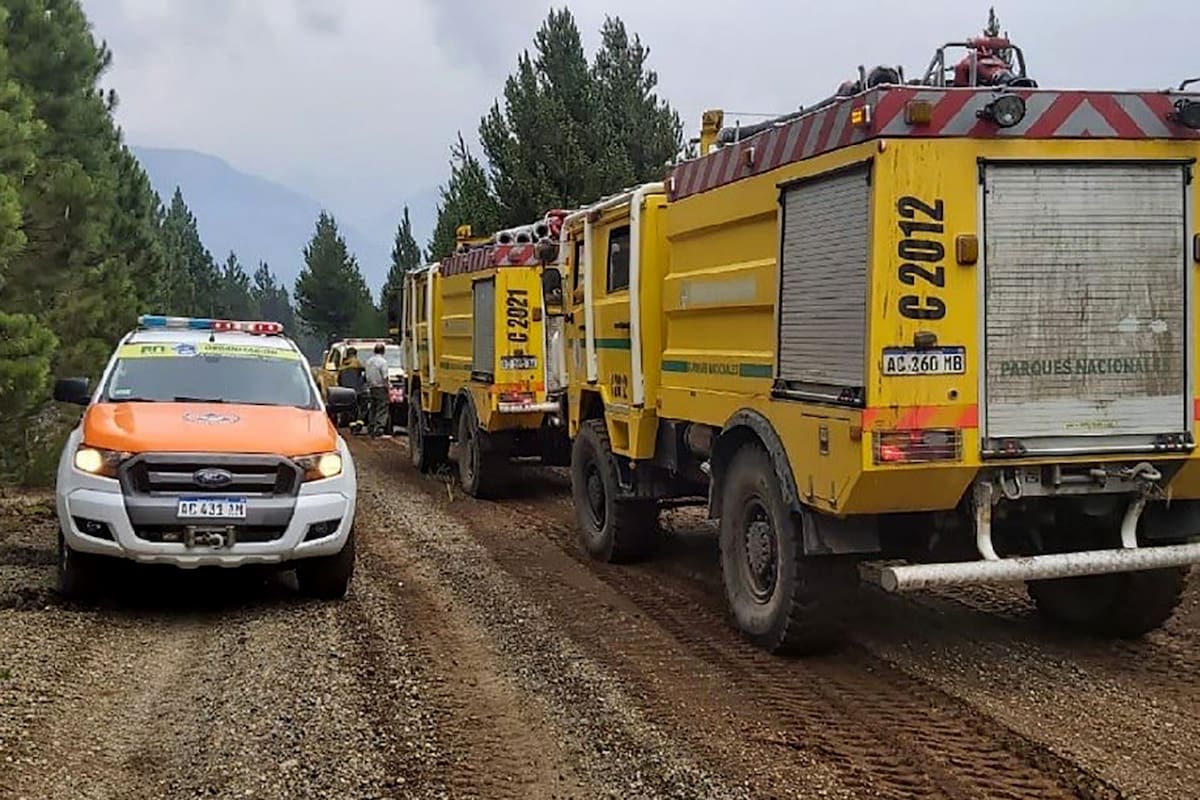 Mientras continúa el operativo para extinguir los focos en El Bolsón, avanza la investigación judicial para determinar si el incendio fue intencional