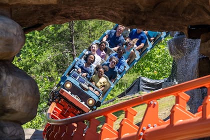 Mientras Dollywood encabezó la lista, Magic Kingdom de Disney World quedó en segundo lugar y Universal Studios se posicionó en el octavo puesto del ranking