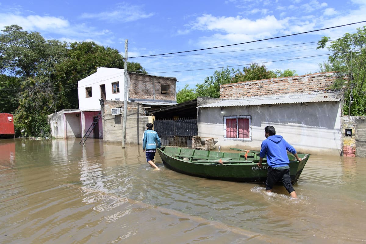 Mientras en Corrientes el agua comienza a bajar, en Chaco el panorama es el opuesto