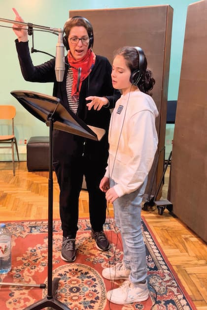 Mientras ensaya los próximos temas que interpretará junto con su hija Elisa, Ligia prepara su propio show que dará el 10 de octubre en La Trastienda: allí presentará Supernova, su próximo disco compuesto por temas de Luis Alberto Spinetta y de Gustavo Cerati, dos de sus autores favoritos. "Las canciones bellas tienen que ser cantadas siempre", dice la hija de Susana Rinaldi