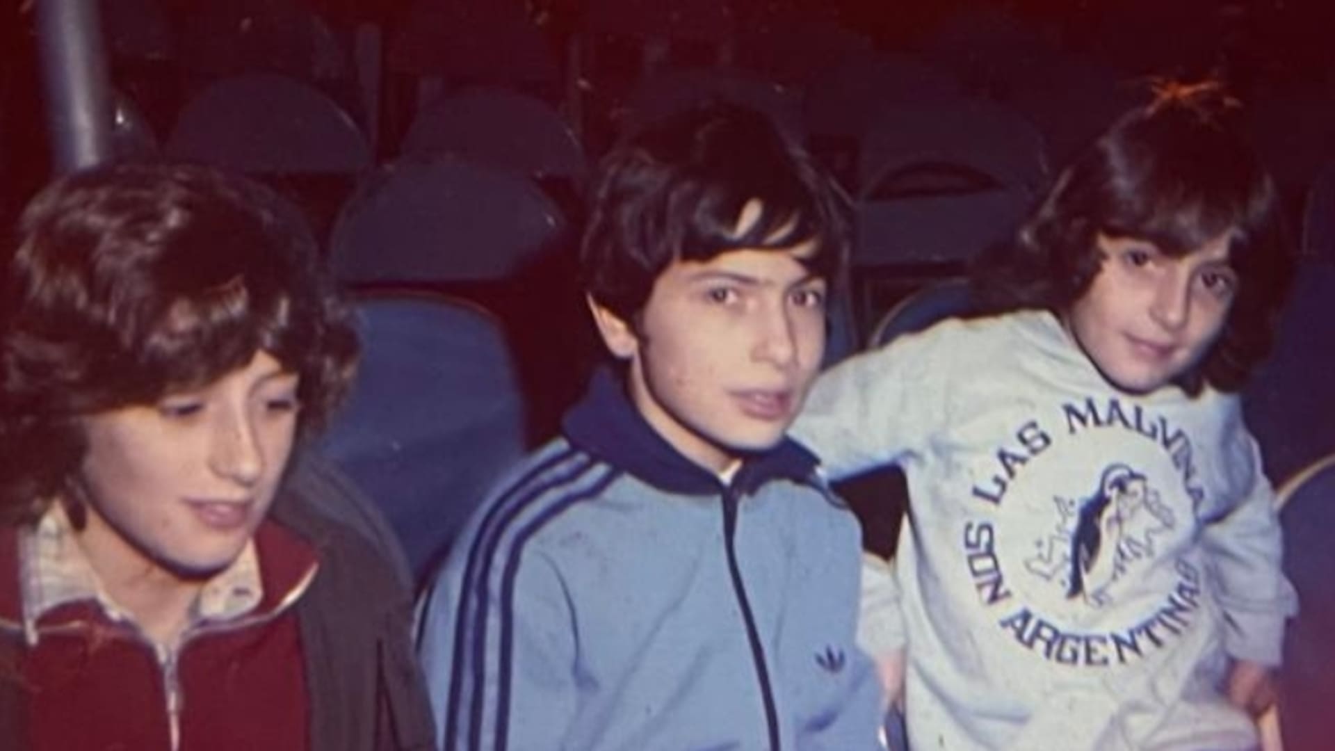 “Mientras mis amistades del colegio y la universidad transitaban caminos más vinculados exclusivamente a la cultura argentina, yo vivía una realidad paralela y complementaria. No lo sentí como un conflicto, sino como una riqueza".
