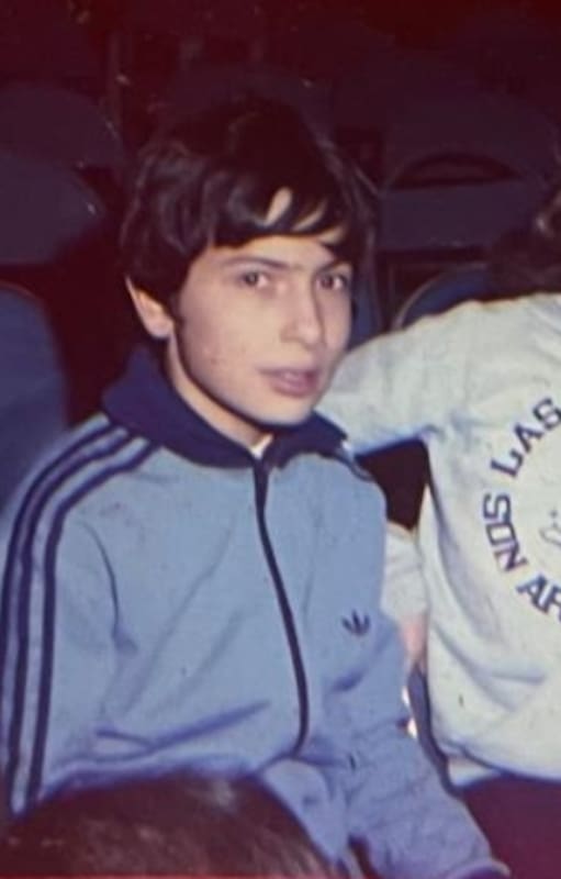 “Mientras mis amistades del colegio y la universidad transitaban caminos más vinculados exclusivamente a la cultura argentina, yo vivía una realidad paralela y complementaria. No lo sentí como un conflicto, sino como una riqueza".