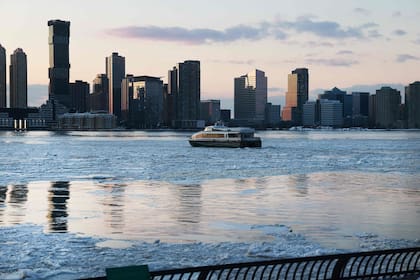 Mientras Nueva York permanece estable, un sistema de baja presión generará lluvias torrenciales de hasta 5 pulgadas (13 cm) en el noreste de Texas, Oklahoma y Arkansas