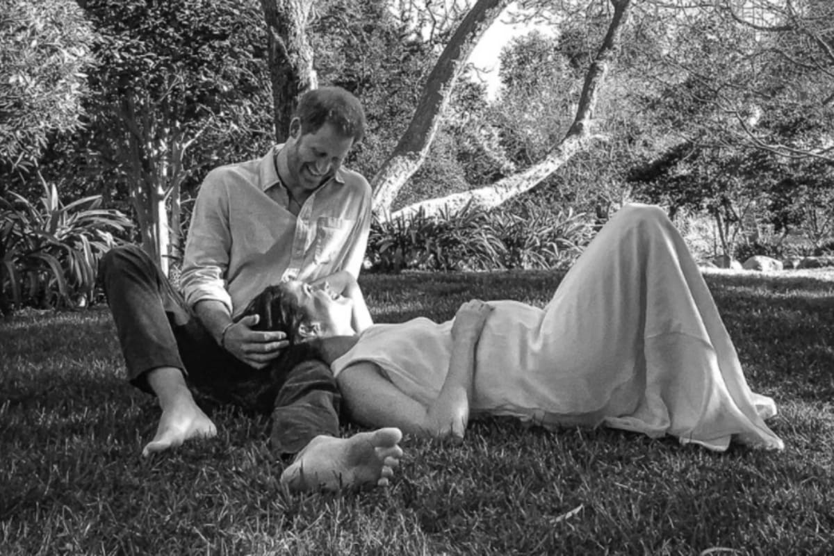 Mientras que algunos creen que seguirán la tradición de la A para los nombres de sus hijos -como Alfie o Alexandra-, otros aseguran que rendirán homenaje a la madre de Harry con Diana o Spencer. Lo que dicen las apuestas