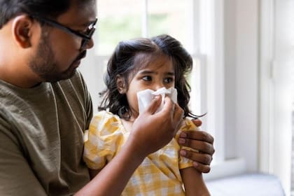 Mientras que los niños pequeños se enferman todo el tiempo, los adultos mayores no.