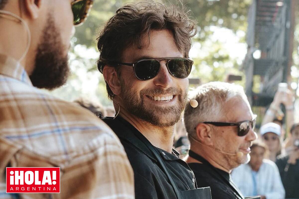 Mientras se prepara para filmar la comedia "Is this thing on?" junto a Will Arnet, Cooper pone toda su energía en la promoción de sus populares sándwiches.