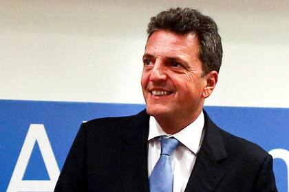 Mientras sigue trabado un acuerdo "de cúpula" con Alberto Fernández, sus referentes territoriales se acercan al kirchnerismo