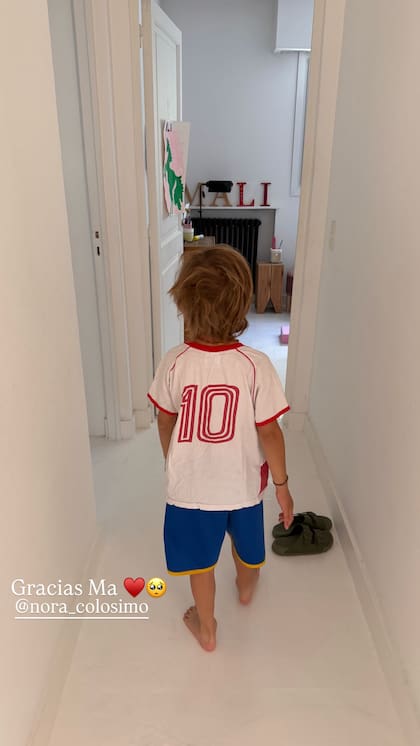 Mientras Zaira Nara estuvo internada, su madre Nora Colosimo cuido de sus hijos (Foto: Instagram @zaira.nara)