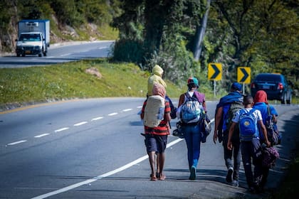 Migrantes de diferentes países se embarcan en una travesía en busca de refugio en Estdos Unidos (Archivo)