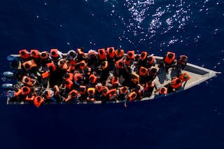 Arturo Pérez-Reverte: desde Troya hasta Ceuta, el Mediterráneo nunca ha sido frontera, sino autopista