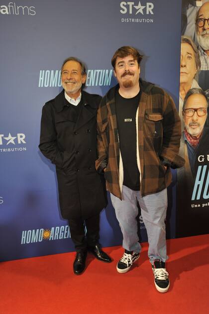 Migue Granados dejó el streaming por un rato y se acercó hasta el cine para ver el nuevo film de Francella. De paso, se llevó una foto con el actor