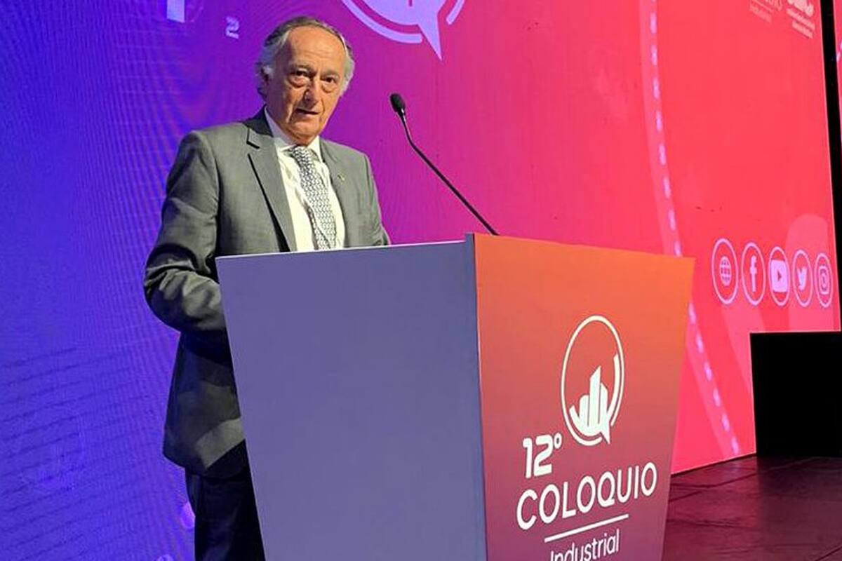 Miguel Acevedo, al inaugurar ayer el Coloquio de la Unión Industrial de Córdoba