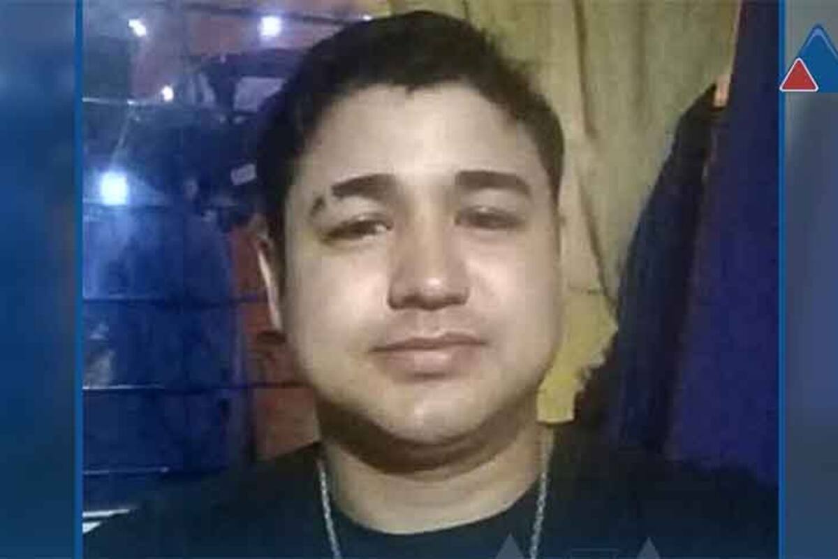 Miguel Alejandro Martínez, de 30 años, es buscado por el asesinato