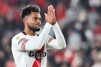 Miguel Angel Borja estaría de arranque este sábado en Tucumán; el colombiano está "peleado" con el gol