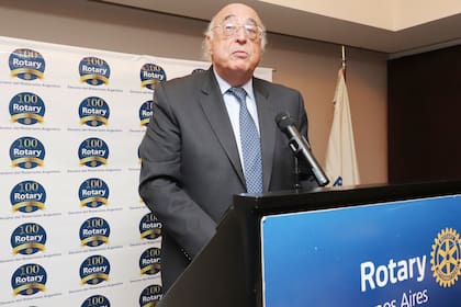 Miguel Angel Broda en conferencia en el Rotary