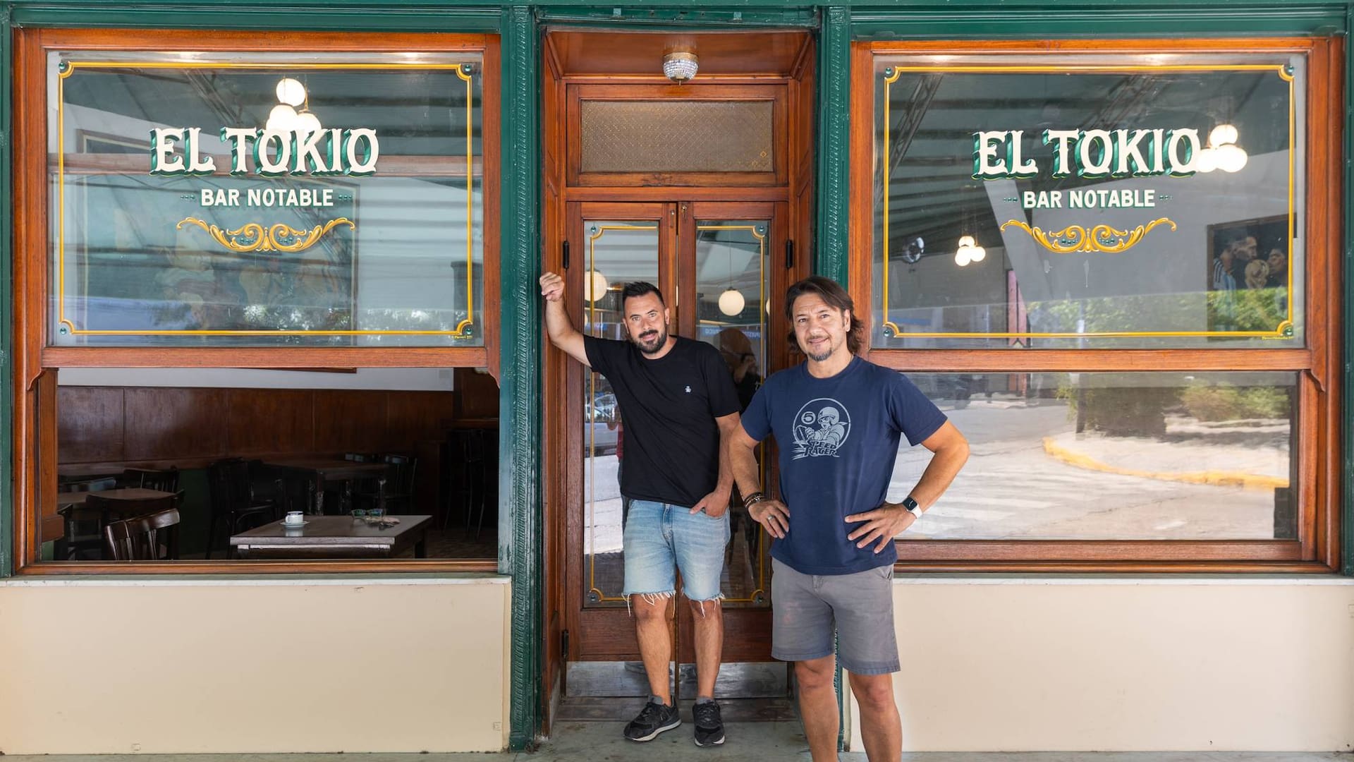 Miguel Ángel Feas y Martín Conte, los emprendedores detrás de la recuperación del bar notable.